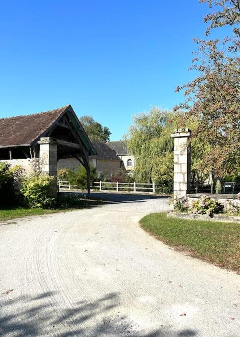 Charmante Maisonette A Arconnay Екстериор снимка