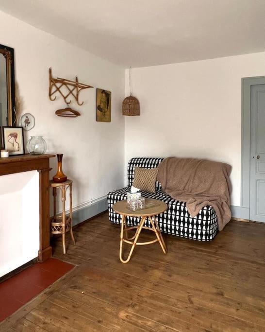Charmante Maisonette A Arconnay Екстериор снимка